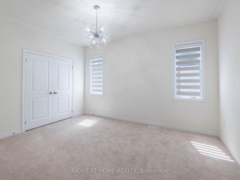 Photo 34 at 16 Charing Cross Gate, GO Glenorchy, Oakville