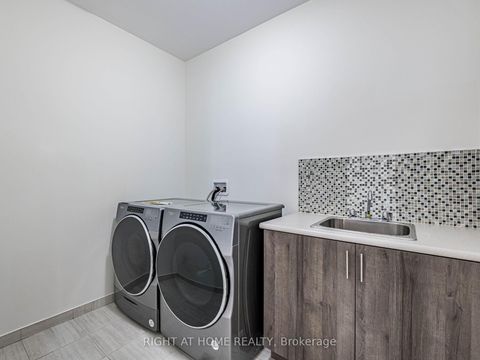 Photo 38 at 16 Charing Cross Gate, GO Glenorchy, Oakville