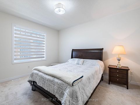 Photo 39 at 16 Charing Cross Gate, GO Glenorchy, Oakville