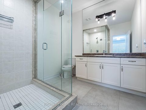 Photo 41 at 16 Charing Cross Gate, GO Glenorchy, Oakville