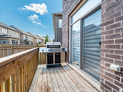 Photo 44 at 16 Charing Cross Gate, GO Glenorchy, Oakville