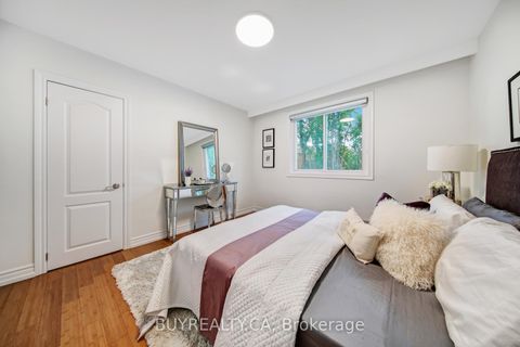 Photo 23 at 5 Baintree Street E, Bathurst Manor, Toronto Photo 23 at 5 Baintree Street E, Bathurst Manor, Toronto