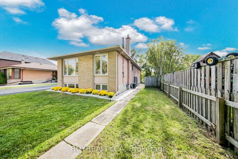 Photo 39 at 5 Baintree Street E, Bathurst Manor, Toronto
