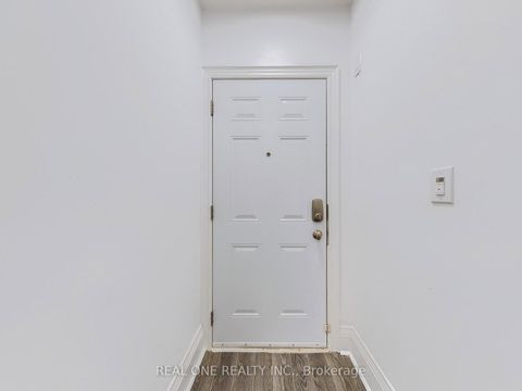 Photo 13 at 611 Davenport Road, Casa Loma, Toronto
