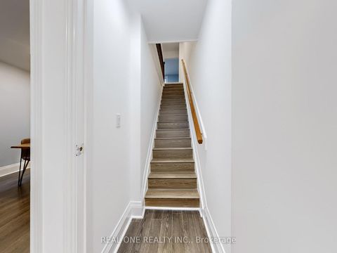 Photo 14 at 611 Davenport Road, Casa Loma, Toronto
