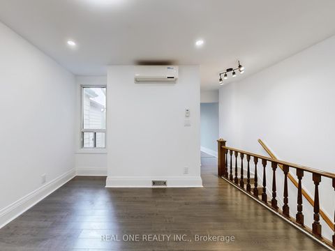 Photo 17 at 611 Davenport Road, Casa Loma, Toronto