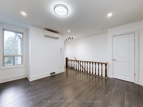 Photo 18 at 611 Davenport Road, Casa Loma, Toronto
