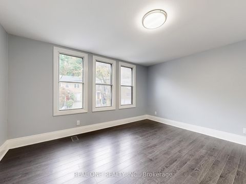 Photo 22 at 611 Davenport Road, Casa Loma, Toronto