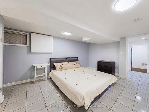 Photo 35 at 611 Davenport Road, Casa Loma, Toronto