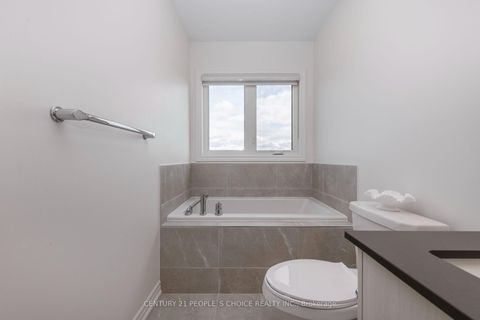 Photo 14 at 35 Greer Street, Rural Barrie Southeast, Barrie