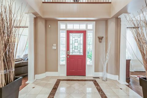 Photo 5 at 17 Duncton Wood Crescent, Hills of St Andrew, Aurora