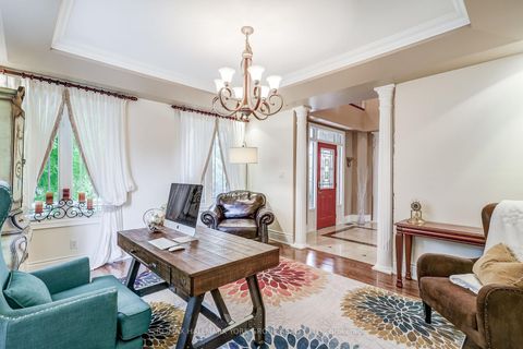 Photo 7 at 17 Duncton Wood Crescent, Hills of St Andrew, Aurora