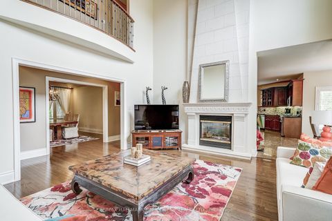 Photo 11 at 17 Duncton Wood Crescent, Hills of St Andrew, Aurora