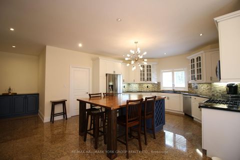 Photo 12 at 17 Duncton Wood Crescent, Hills of St Andrew, Aurora