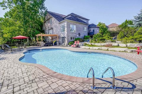 Photo 42 at 17 Duncton Wood Crescent, Hills of St Andrew, Aurora