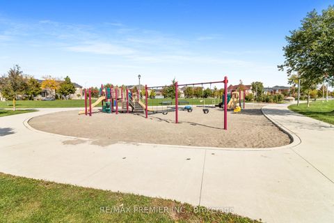Photo 10 at 17 Angelico Avenue, Vellore Village, Vaughan Photo 10 at 17 Angelico Avenue, Vellore Village, Vaughan