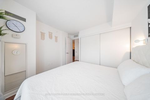 Photo 11 at 716 - 18 Valley Woods Road, Donalda, Toronto