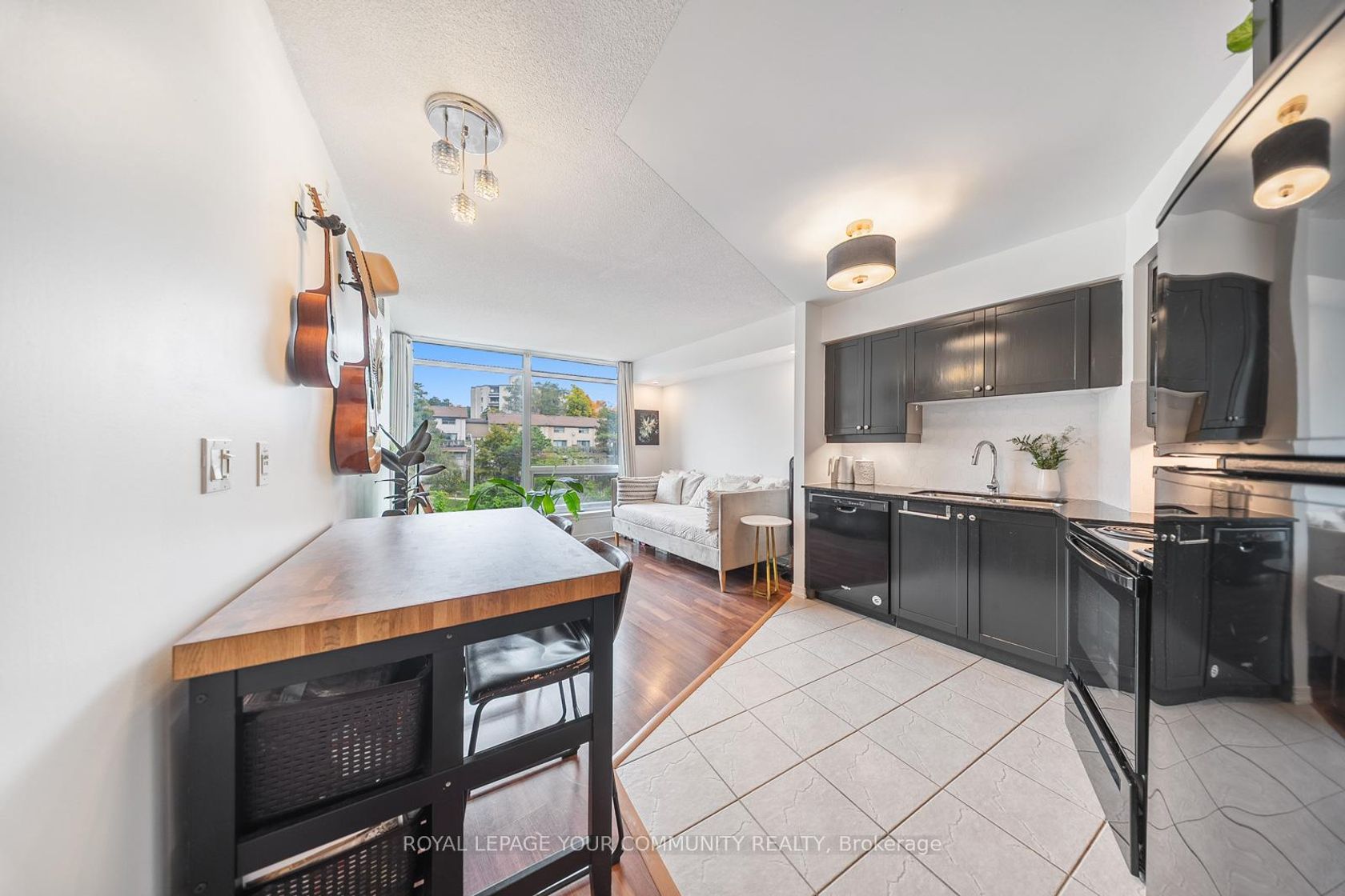Photo 3 at 716 - 18 Valley Woods Road, Donalda, Toronto Photo 3 at 716 - 18 Valley Woods Road, Donalda, Toronto