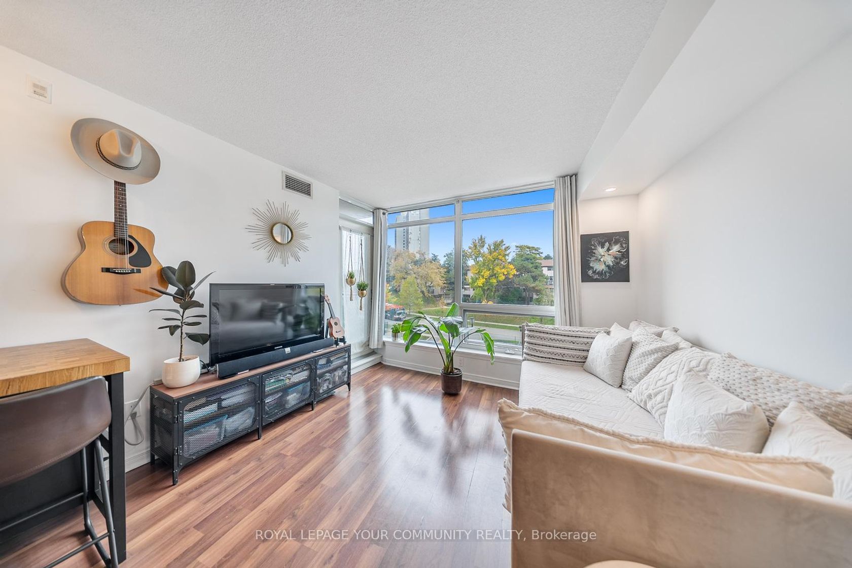 Photo 6 at 716 - 18 Valley Woods Road, Donalda, Toronto Photo 6 at 716 - 18 Valley Woods Road, Donalda, Toronto