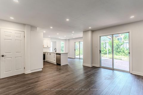 Photo 3 at 21 Autumn Lane, Allandale Heights, Barrie