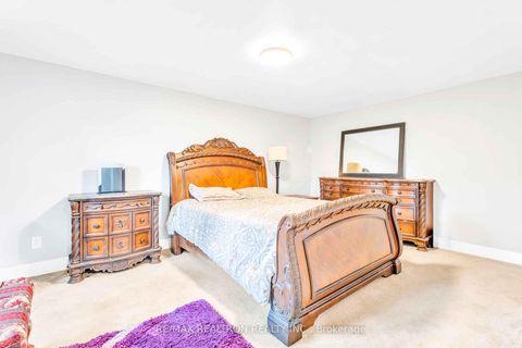 Photo 15 at 111 Devins Drive, Aurora Heights, Aurora Photo 15 at 111 Devins Drive, Aurora Heights, Aurora