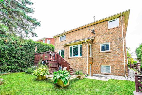 Photo 33 at 111 Devins Drive, Aurora Heights, Aurora