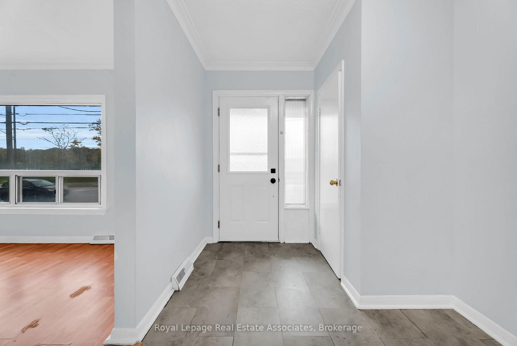 Photo 4 at 3032 Keele Street, CFB, Toronto Photo 4 at 3032 Keele Street, CFB, Toronto