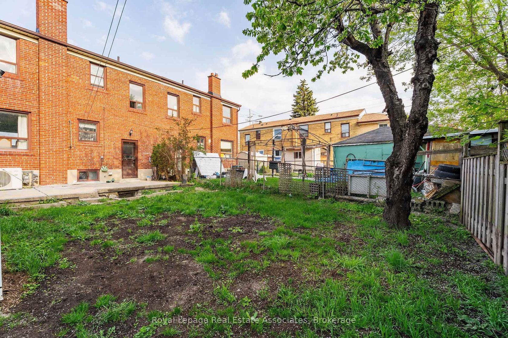 Photo 32 at 3032 Keele Street, CFB, Toronto Photo 32 at 3032 Keele Street, CFB, Toronto