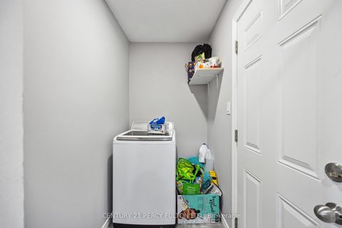 Photo 20 at 47 Woolenscote Circle, Clairville, Toronto