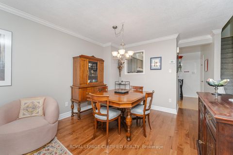 Photo 9 at 11 Longboat Avenue, Waterfront Communities C8, Toronto