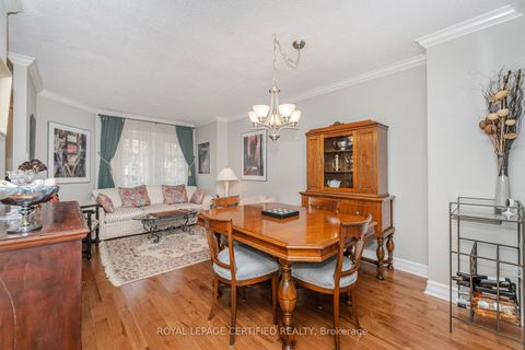Photo 11 at 11 Longboat Avenue, Waterfront Communities C8, Toronto