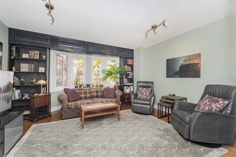 Photo 19 at 11 Longboat Avenue, Waterfront Communities C8, Toronto