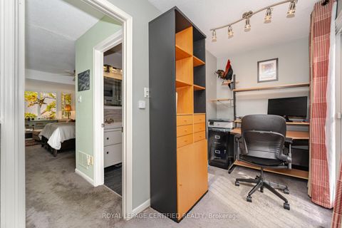 Photo 33 at 11 Longboat Avenue, Waterfront Communities C8, Toronto