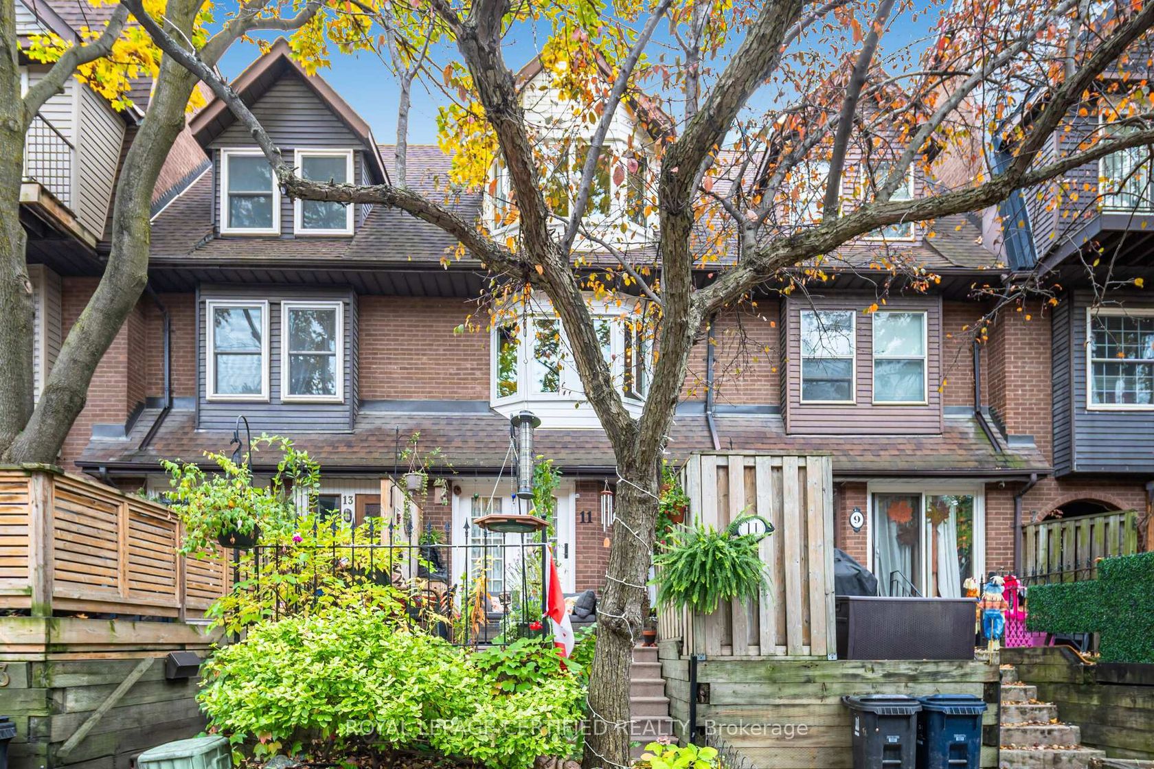 11 Longboat Avenue, Waterfront Communities C8, Toronto 