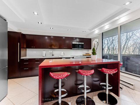 Photo 10 at 106 - 360 Bloor Street E, Moore Park, Toronto