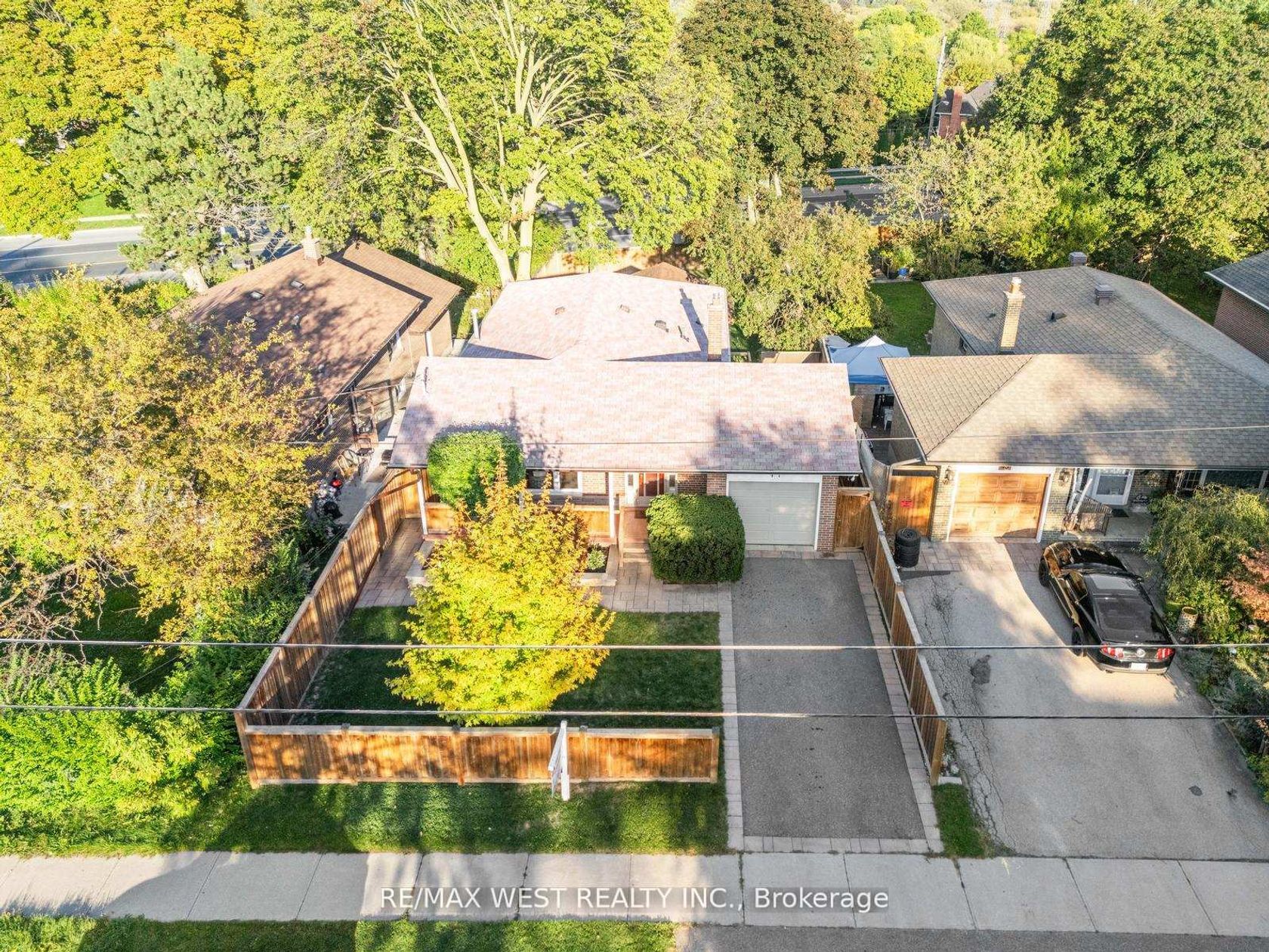 Photo 1 at 47 Gibson Avenue, Beaumonde Heights, Toronto Photo 1 at 47 Gibson Avenue, Beaumonde Heights, Toronto