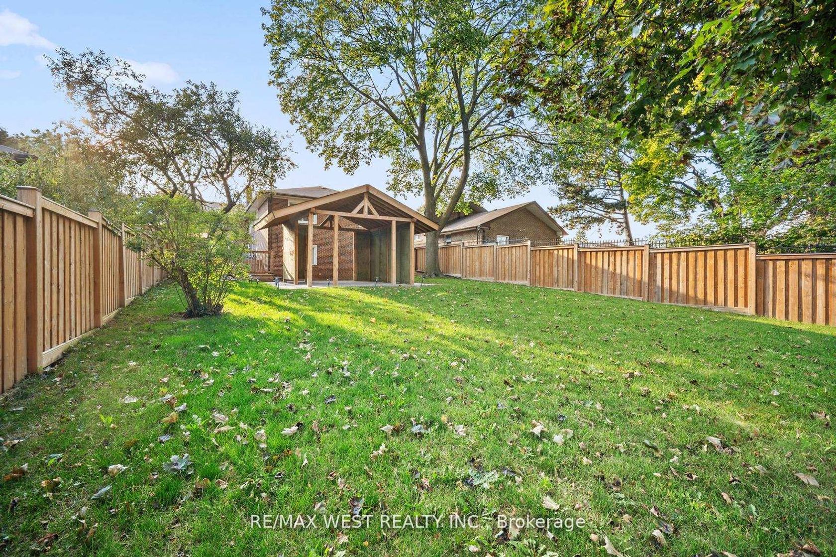 Photo 16 at 47 Gibson Avenue, Beaumonde Heights, Toronto Photo 16 at 47 Gibson Avenue, Beaumonde Heights, Toronto