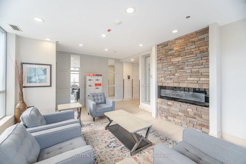 Photo 5 at 401 - 2464 WESTON Road, Weston, Toronto