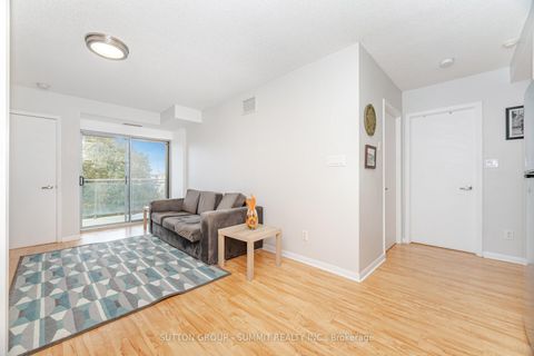 Photo 15 at 401 - 2464 WESTON Road, Weston, Toronto