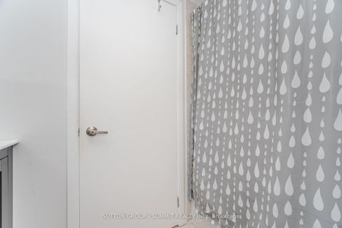 Photo 27 at 401 - 2464 WESTON Road, Weston, Toronto