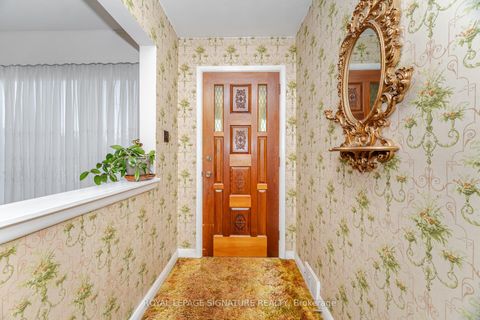 Photo 7 at 25 Marta Avenue, Birchmount, Toronto