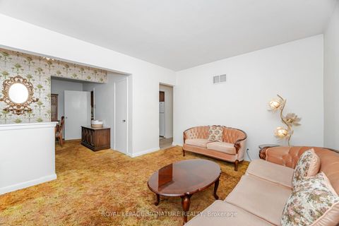 Photo 11 at 25 Marta Avenue, Birchmount, Toronto