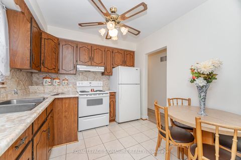 Photo 15 at 25 Marta Avenue, Birchmount, Toronto