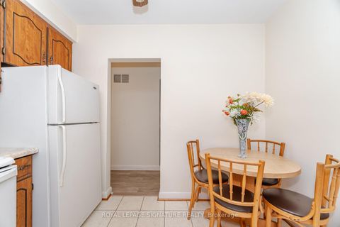 Photo 17 at 25 Marta Avenue, Birchmount, Toronto