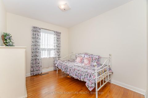 Photo 22 at 25 Marta Avenue, Birchmount, Toronto