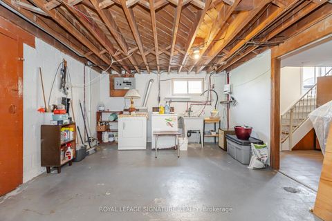 Photo 34 at 25 Marta Avenue, Birchmount, Toronto