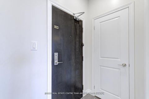 Photo 5 at 303 - 2326 Taunton Road, RO River Oaks, Oakville