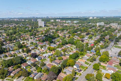 Photo 38 at 7 Wagner Drive, West Hill, Toronto