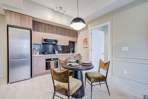 Photo 11 at 444 - 2501 Saw Whet Boulevard, GA Glen Abbey, Oakville