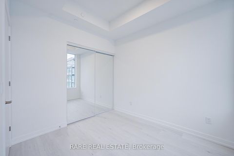 Photo 9 at 403 - 2501 Saw Whet Boulevard, GA Glen Abbey, Oakville